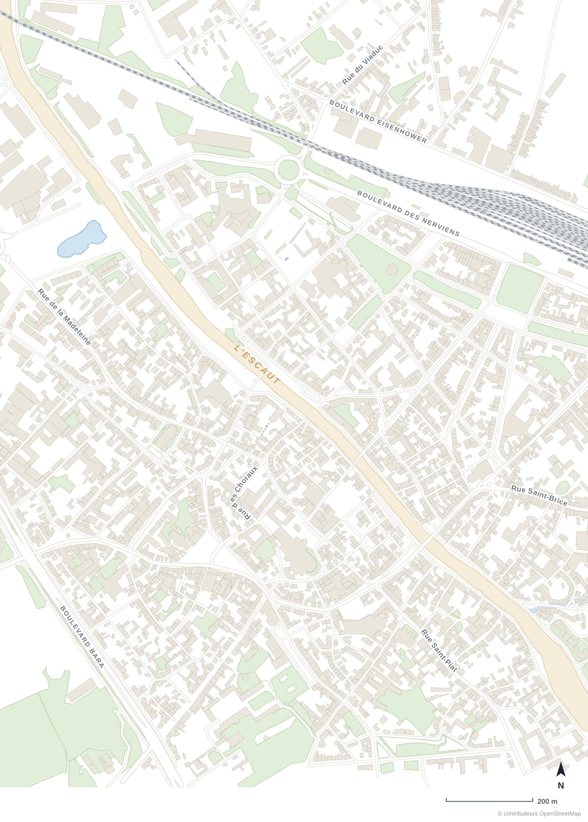 Carte du centre de Tournai : l'Escaut, la Grand-Place, la gare et les trois adresses des Camuches (La Banque, La Fonderie, La Coopérative), avec des croquis des monuments